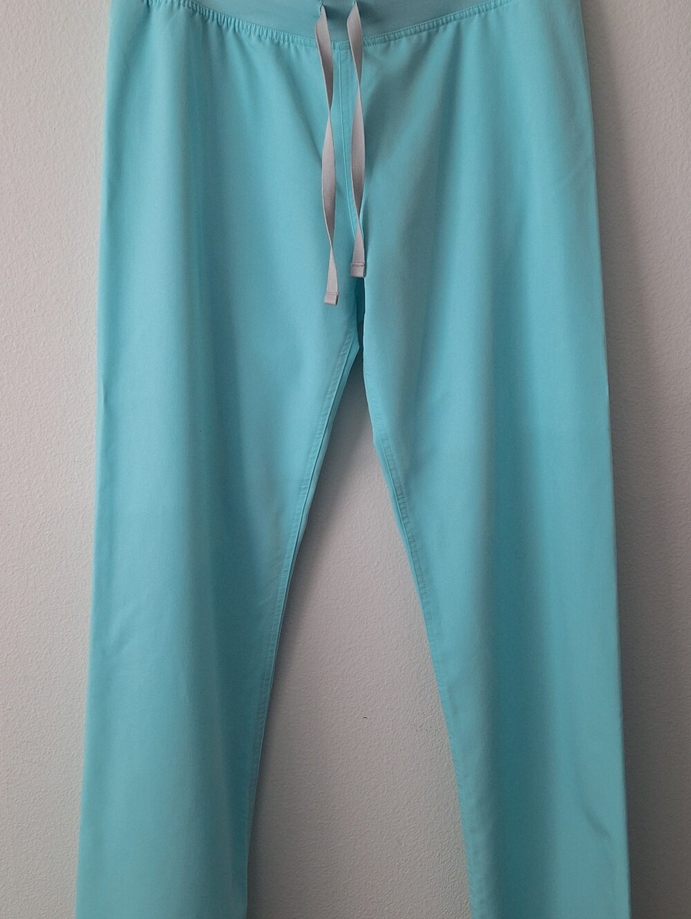 Figs Fresh Aqua Catarina One Pocket Top Livingston Pant Medium - Picture 5 of 5